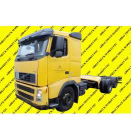 Volvo FH-12 380 2004 N927 6x2 Used Truck Chassis Truck For Sale in the UAE | Dubai | Sharjah | Abu Dhabi